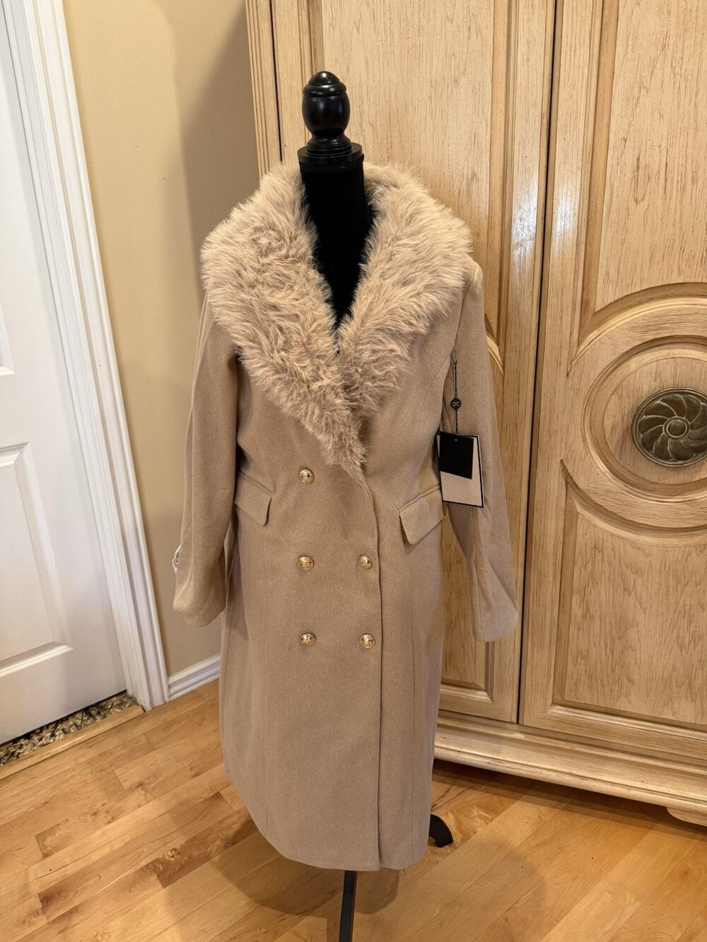 Culture Couture Camel Double-Breasted Faux Fur Collar Coat – XL – NWT